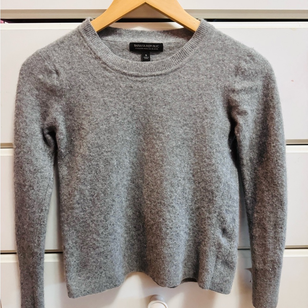 Banana Republic Heather Gray Women's Sweater